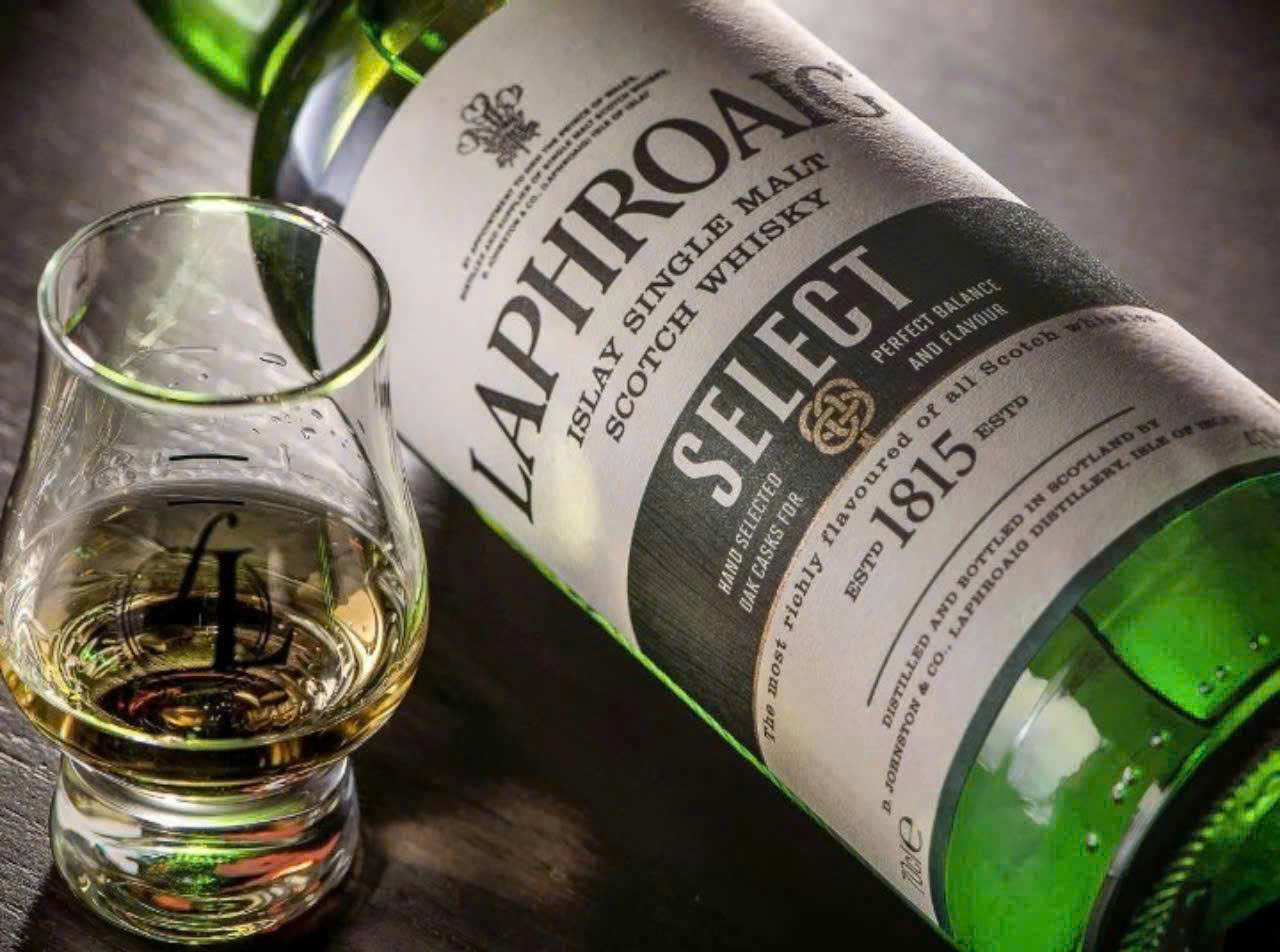 Gioi-thieu Laphroaig Select-gia-re