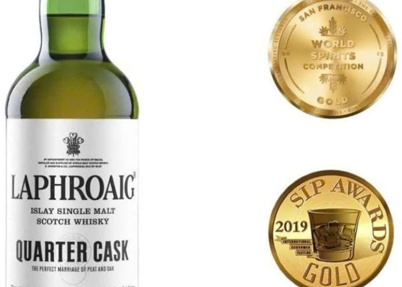 Laphroaig-Quarter-Cask-700-ml-va-cac-giai-Quoc-te