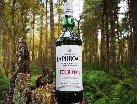 Quang-cao-Laphroaig-Four-Oak-1lit-40-do