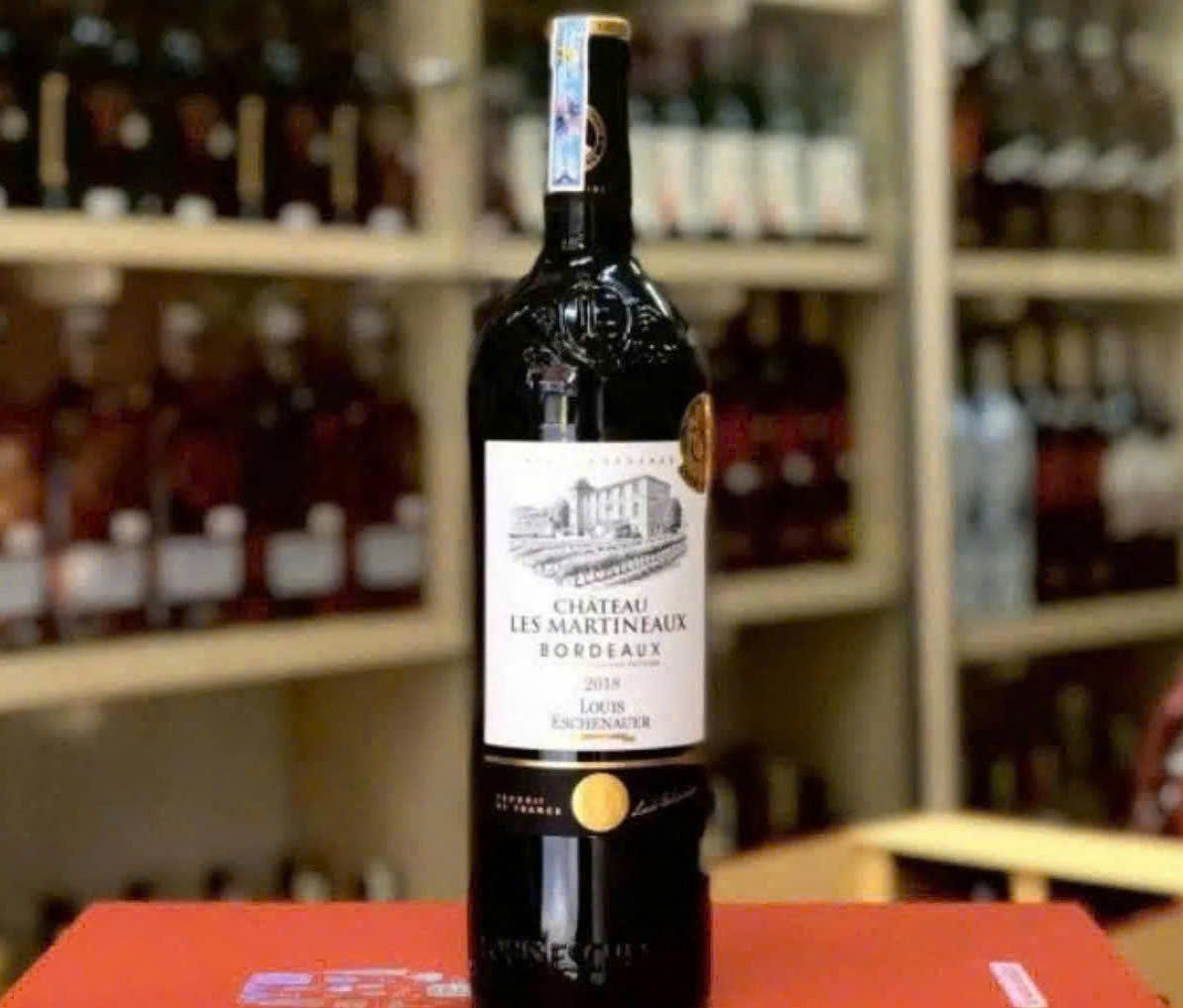 Trung-bay-mau-chateau-les-martineaux-75cl