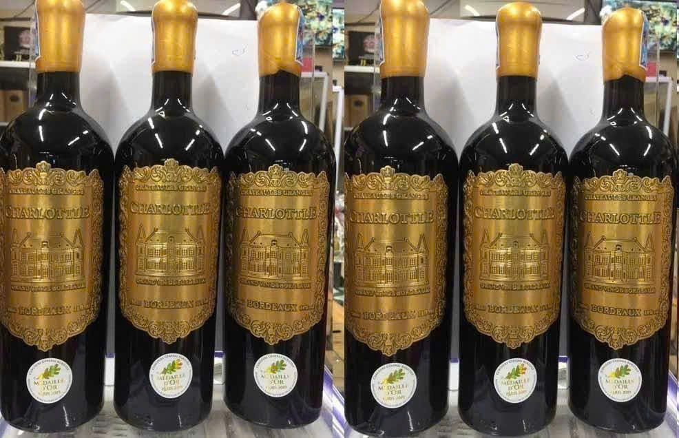 Trung-bay-vang-CharLottle-Bordeaux-750-ml-gia-re