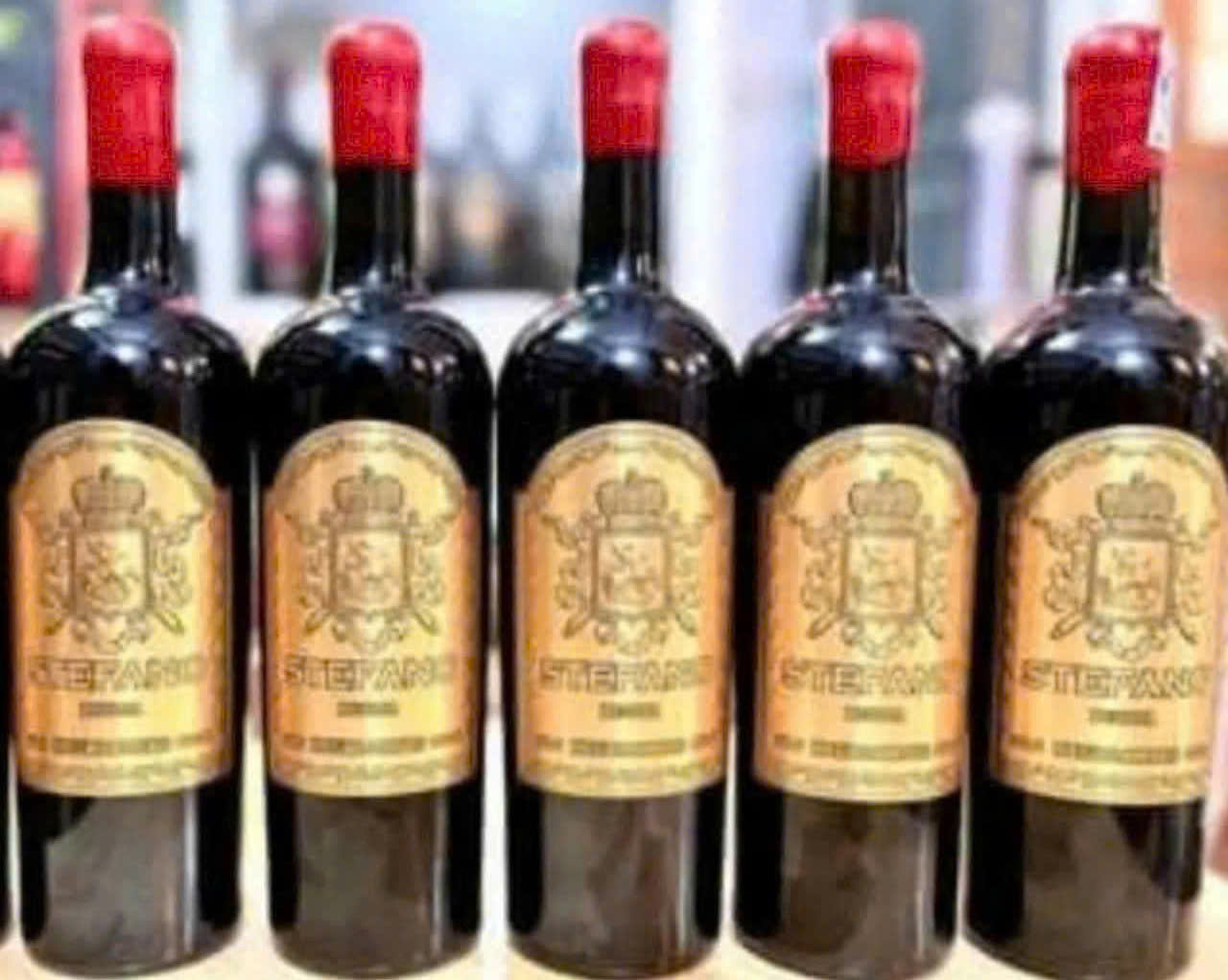 bay-vang-Y-stefano-Puglia-750-ml-gia-re