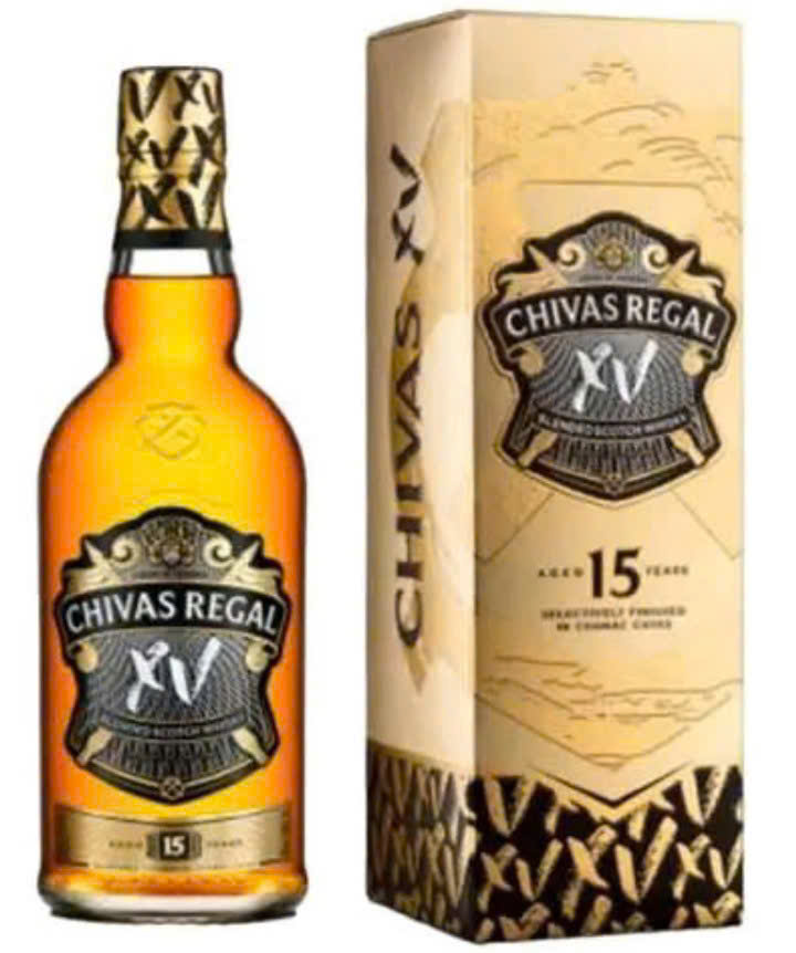 Gia-mu-chivas-15-moi-700-ml-tai-Ha-noi