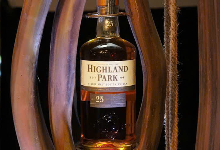 Gioi-thieu-Ruou Highland Park 25