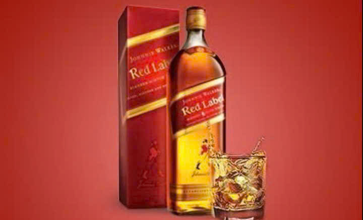 Johnnie-walker-red-voi-da-vien
