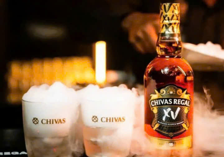 Mot-cach-thuong-thuc-Chivas-15-nam-moi-nhat