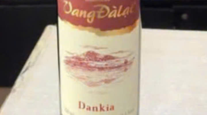 Nhan-hieu-vang-dl-Dankia-gia-re