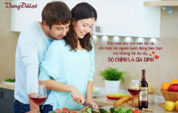 Vang-Da-lat-Classic-Red-Do-750ml-pho-bien-tai-VN