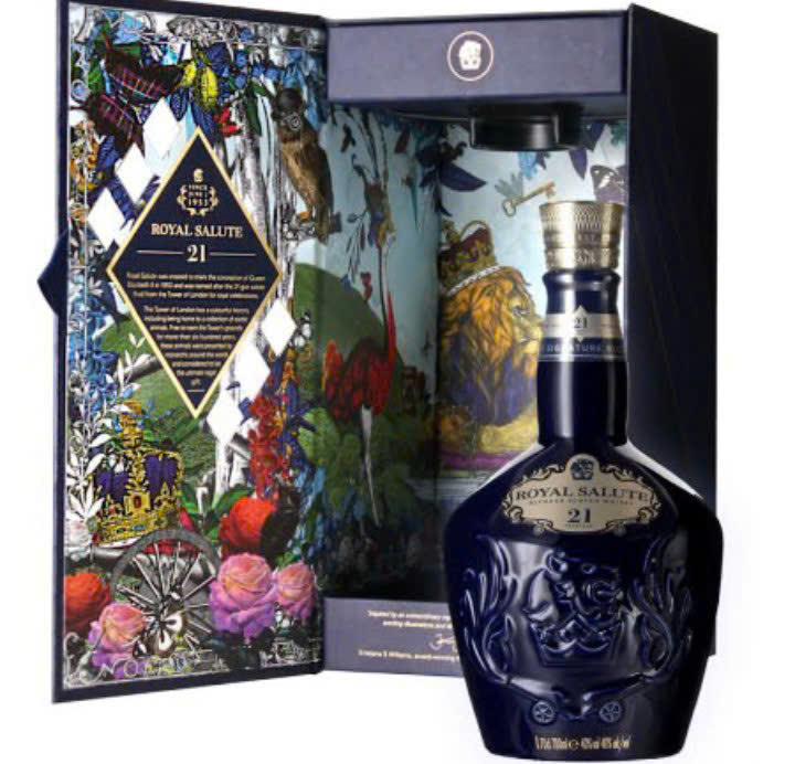 chivas21-royal-salute-21-nam-tuoi-khi-mo-hop