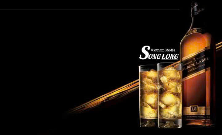 quang-cao-johnnie-walker-black-750ml