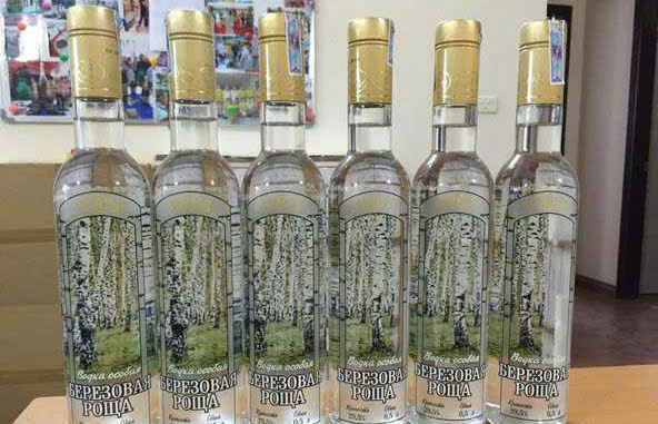 Bach duong Vodka trung-bay-chai-500ml-30-do-moi