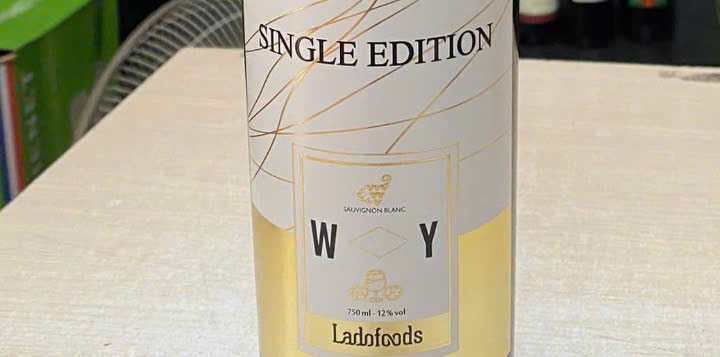 Ban-single-edition-trang-12-do-750ml