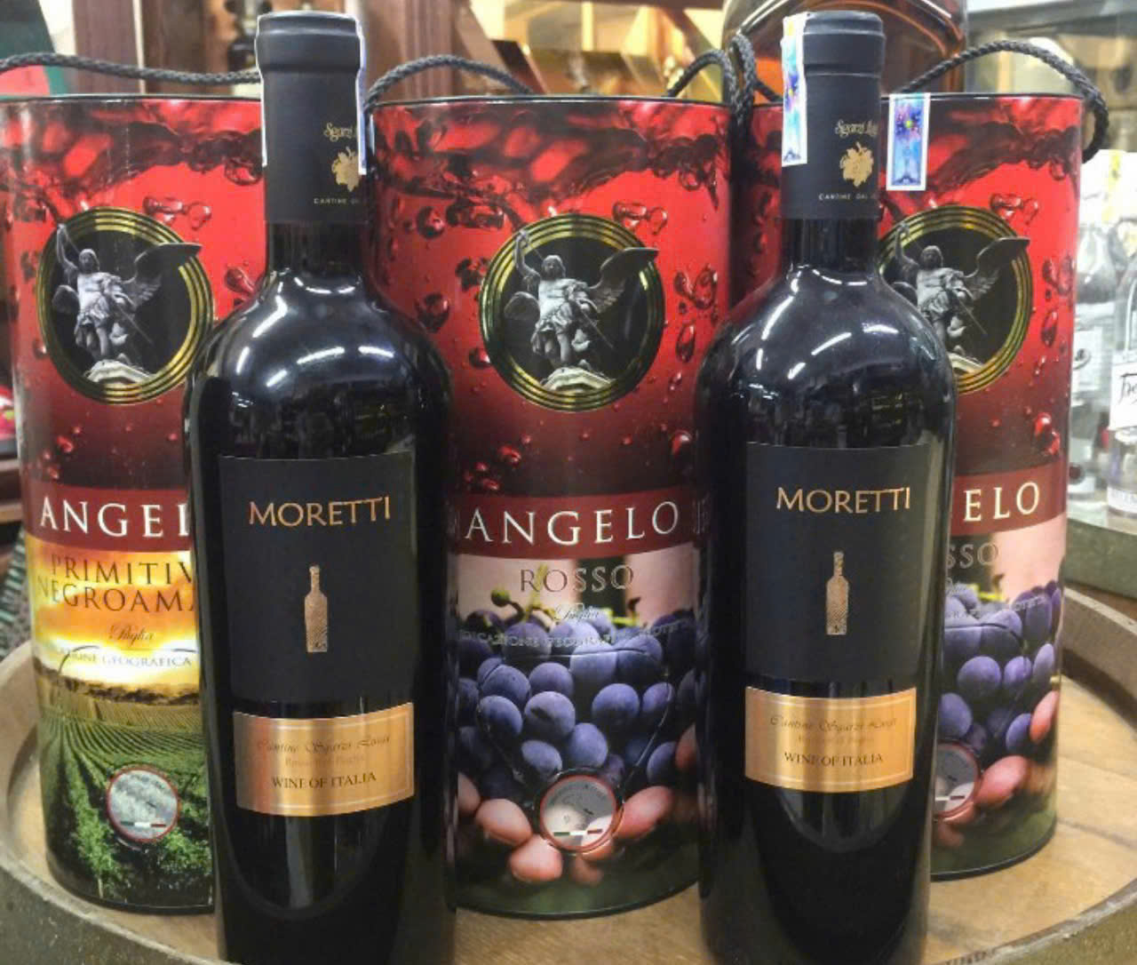 Bay-mau-Vang-y-moretti-750ml