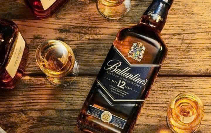 Cach-thuong-thuc-Ballantines-12 dung-chuan