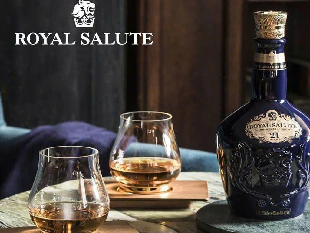 Cach-thuong-thuc-Chivas-21-YO-dung-cach-nhat