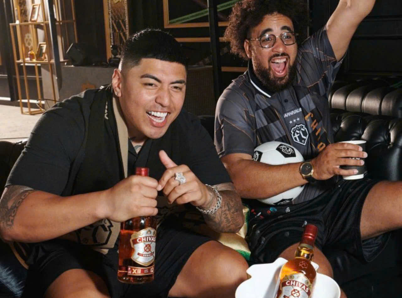 Chivas-12-moi-va-nhung-nguoi-ban-tot