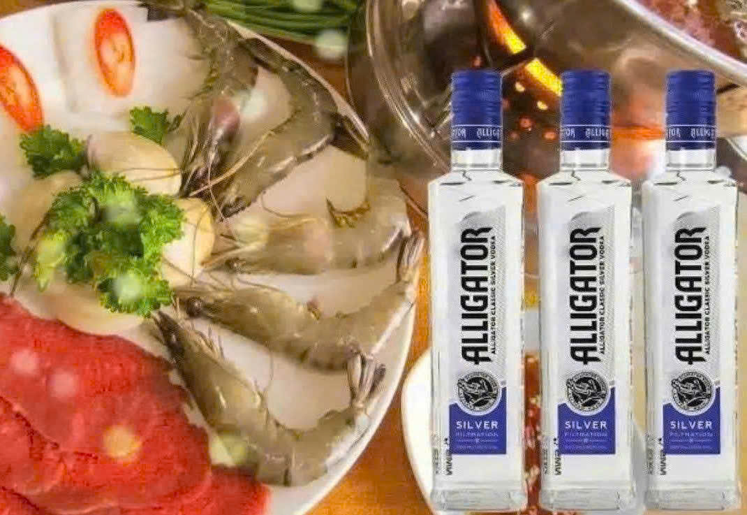 Chuan-vi-voi-ruou-vodka-ca-sau-xanh-50cl-moi