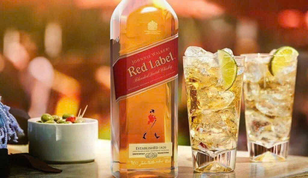 Coktail-voi-red-label-750ml-cua-diageo