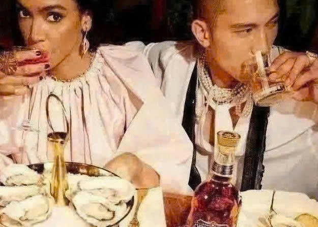 Dung-chuan-vi-nhat-voi-chivas-18-mau-moi