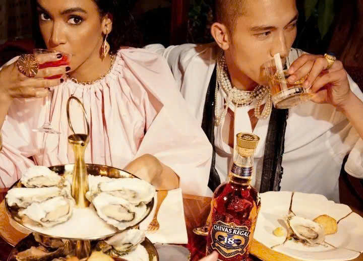 Dung-chuan-vi-voi-chivas-18-nam-gold