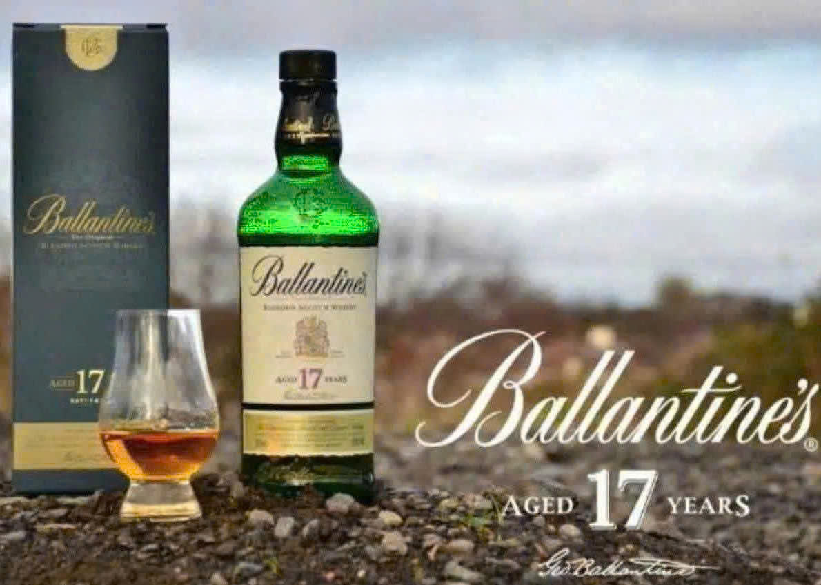 Dung-chuan-voi-Ballantines-17-Year-Old-gia-re