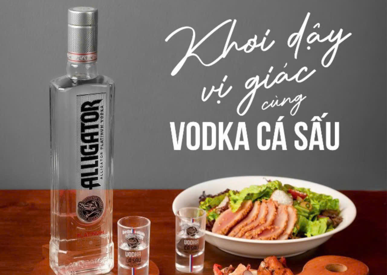 Dung-dieu-Vodka-Ca-Sau-Den-500-ml