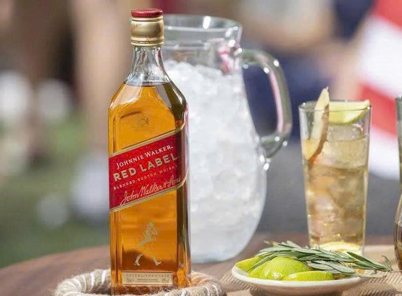 Dung-dieu-voi-Johnnie-Walker-Red