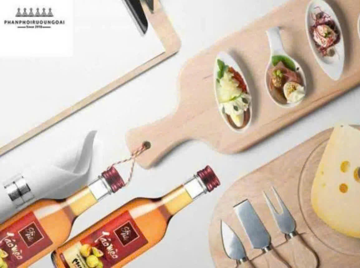 Dung-dieu-voi-Ruou-Tao-Meo-San-Dinh-40-cl-gia-re