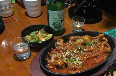 Dung-dieu-voi-Ruou jinro soju nho-xanh