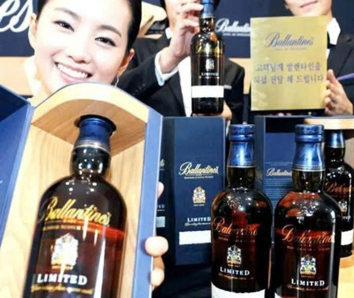 Gioi-thieu-Ballantines-Limited-700-ml-gia-re