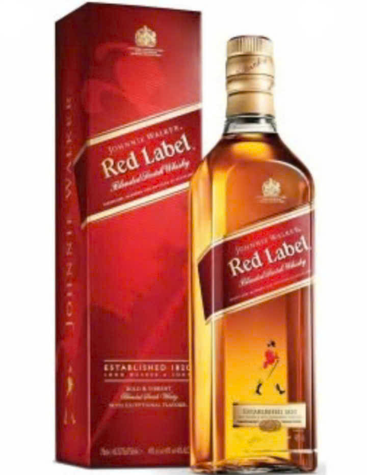 Gioi-thieu-Red-Label-1-Lit-gia-re