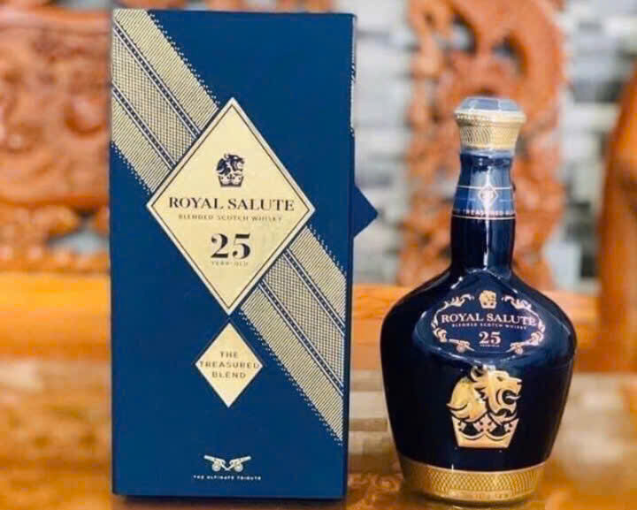 Gioi-thieu-chivas-25-yo-700-ml