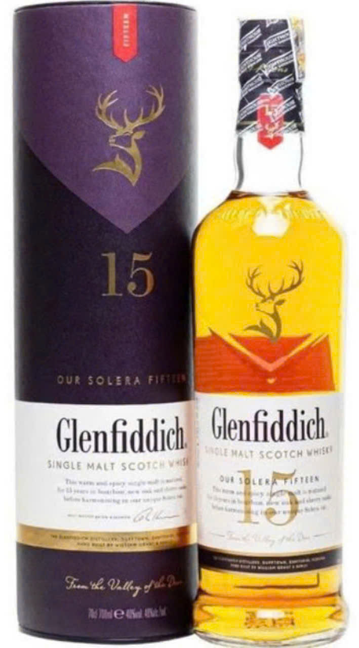 Glenfiddich-15-YO-gia-bao-nhieu