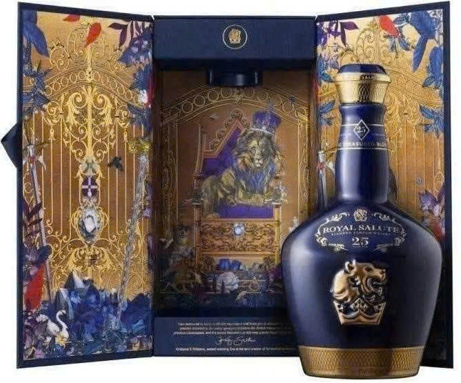 Mo-hop-chivas-25-Royal-Salute-25-YO-moi