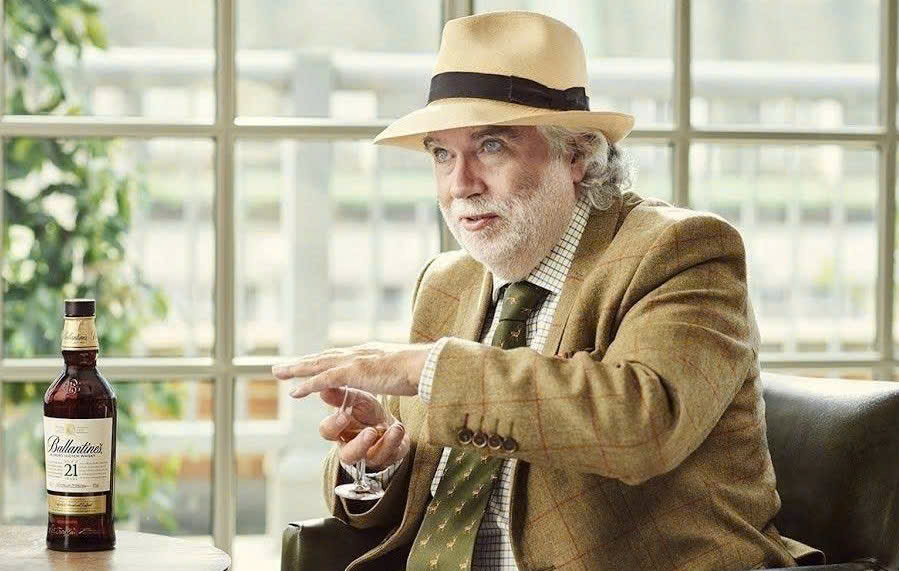 Mot-cach-thuong-thuc-Ballantin-21-moi-nhat