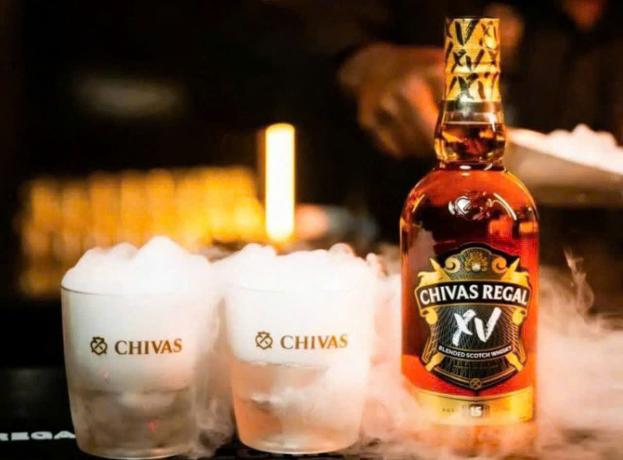 Mot-cach-thuong-thuc-Chivas-15-chuan-vi