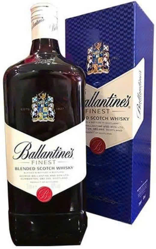 Mua-ban-Ballantines-4-5-Lit-gia-re-nhat-Ha-Noi