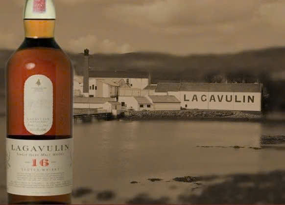 Nha-may-san-xuat-Lagavulin-16