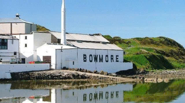 Nha-may-san-xuat-ruou-bowmore