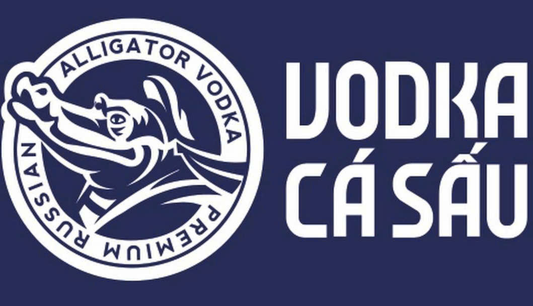 Nhan-Vodka-Ca-Sau-Xanh-50cl