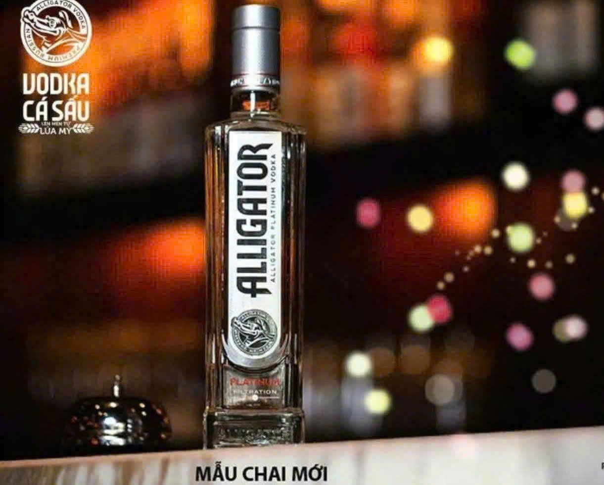 Nhan-biet-Vodka-Ca-Sau-Den-nhap-khau-nguyen-chai-tu-NGA