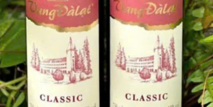 Nhan-hieu-vang-da-lat-classic-do-750-ml-cua-LADOFOODS