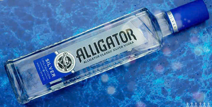 Nhan-hieu-vodka-ca-sau-xanh-moi-nhat-500ml-gia-re