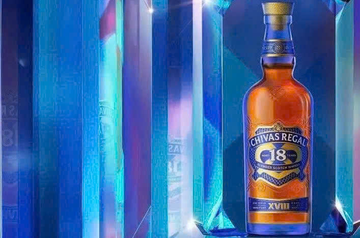 Quang-cao-Chivas-18-70-cl-mau-moi