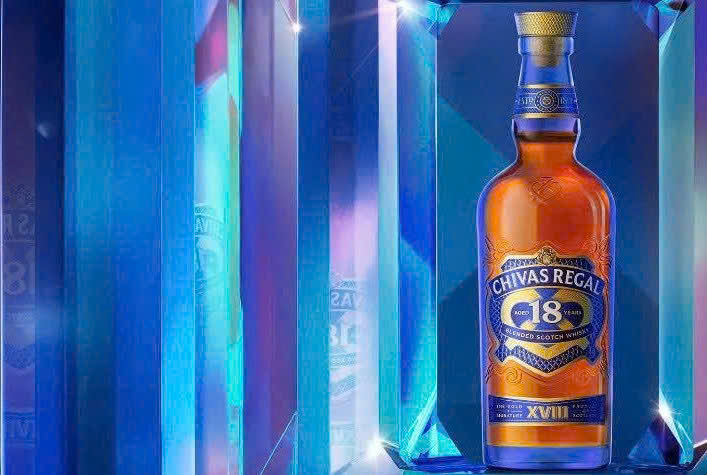 Quang-cao-Chivas-18-700-ml-mau-moi