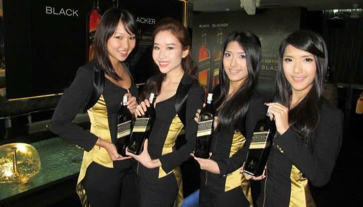 Quang-cao-JW-Double-Black-1lit-cua-diageo