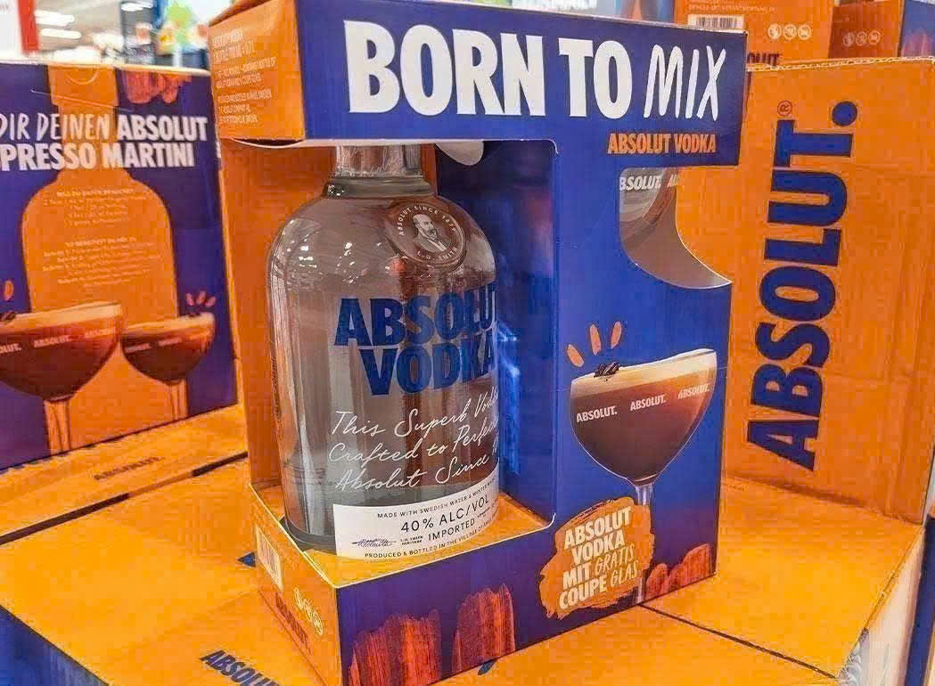 Quang-cao-Vodka-Absolut-70-cl-gia-re-nhat