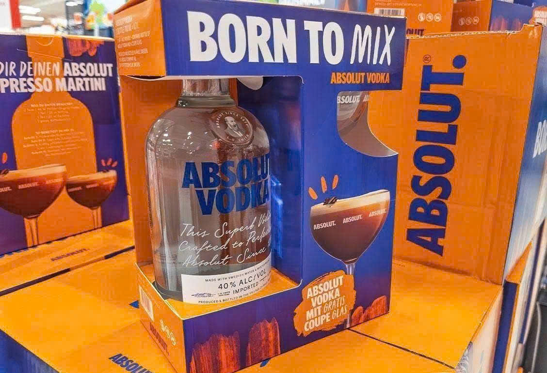 Quang-cao-Vodka-Absolut-70cl