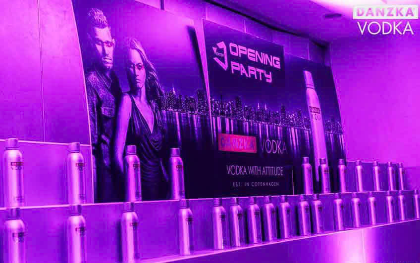 Ra-mat-danzka-vodka-tai-viet-nam