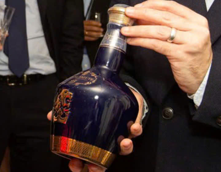 Ra mat Royal Salute 25-years-Old